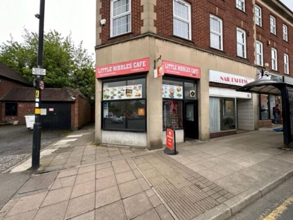 Leasehold Sandwich Bar Takeaway Located In Rugby Town Centre Photo 2