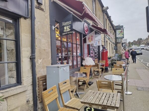 Cafe & Milkshake/Coffee House - Cotswolds Photo 2