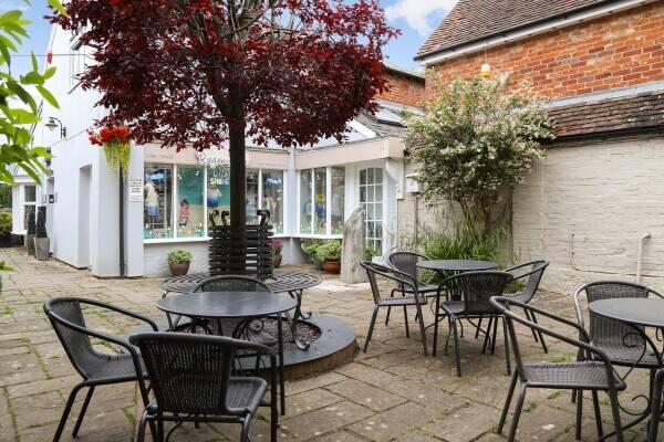 ESTABLISHED TEA + COFFEE SHOP | ALRESFORD | RETIREMENT SALE Photo 3