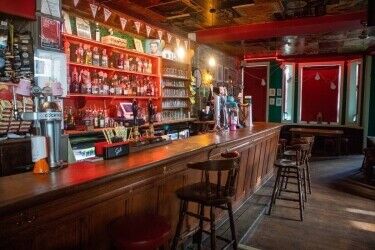 EAST SUSSEX - CENTRAL BRIGHTON PUB & LETTING ACCOMMODATION Photo 2
