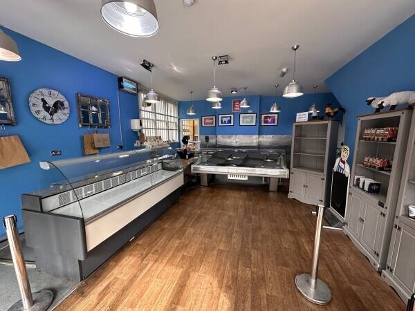 E CLASS FULLY EQUIPPED BUTCHERS CHANGE OF USE POSSIBLE 63 THE BROADWAY HAYWARDS HEATH, WEST SUSSEX Photo 2