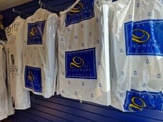 Profitable Leasehold High Street Dry Cleaners for sale w Additional Services Photo 3