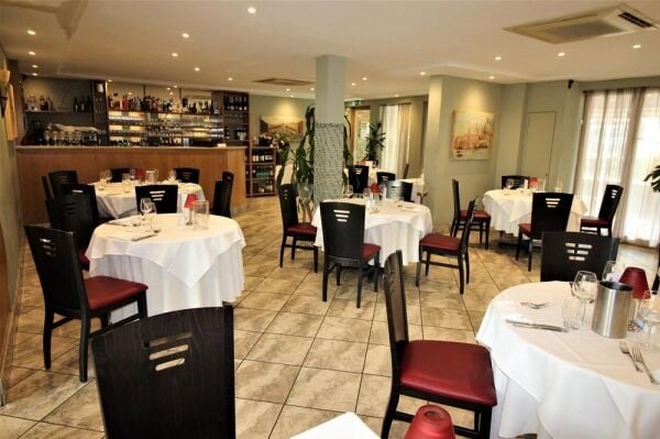 OUTSTANDING LICENCED ITALIAN RESTAURANT OUTSTANDING LICENCED ITALIAN RESTAURANT