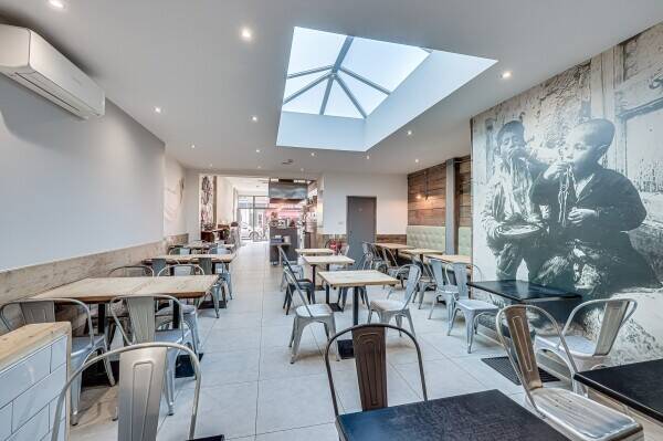 FANTASTIC LICENSED DAYTIME COFFEE SHOP & PIZZA/PASTA TAKE-AWAY + SIT DOWN Photo 2
