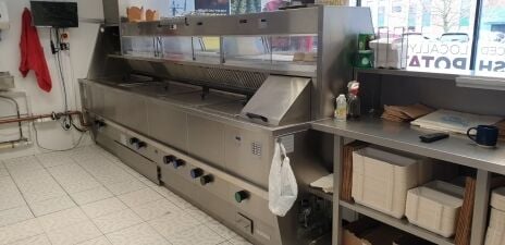 Superbly Presented Fish & Chip Take-Away in Aylesbury Photo 2