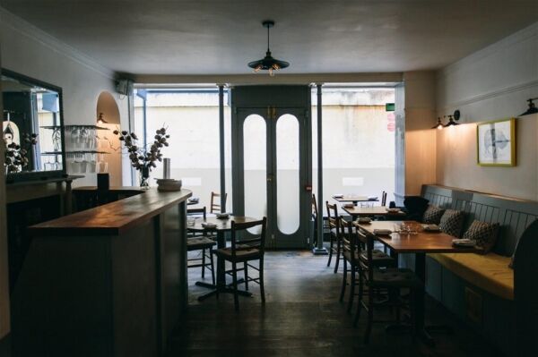 A FINE DINING RESTAURANT Photo 2