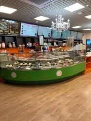 Ice Cream, Sweets and Desserts cafe for sale in Dunfermline Town Centre Photo 3