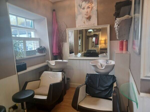 Established Hairdressing Salon  Olney, Buckinghamshire Photo 2