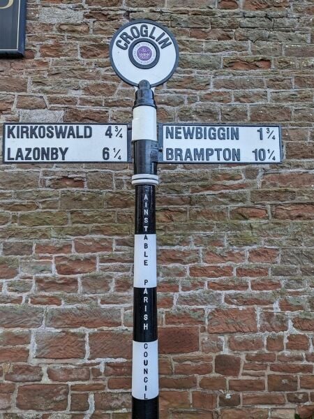 SPECIALIST RESTORATION AND MAINTENANCE OF HISTORIC / TRADITIONAL ROAD SIGNAGE
