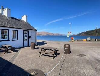 Fabulous Waterside Inn overlooking the Iconic Loch Linnhe - For Sale Fabulous Waterside Inn overlooking the Iconic Loch Linnhe - For Sale