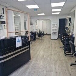 Ladies & gents hairdressers salon Ladies & gents hairdressers salon