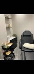 Beauty salon is available for sale in Rush Green Beauty salon is available for sale in Rush Green