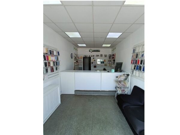 Mobile phone repair shop for sale Photo 2