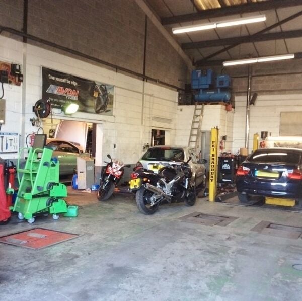 Well Established And Busy Vehicle Repair Business Well Established And Busy Vehicle Repair Business