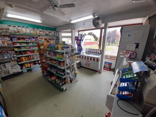 Off License & Convenience For Sale in Market Rasen Photo 2