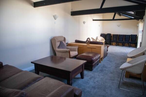 EAST SUSSEX - 23 BEDROOM HOTEL IN TOURIST HOTSPOT Photo 2