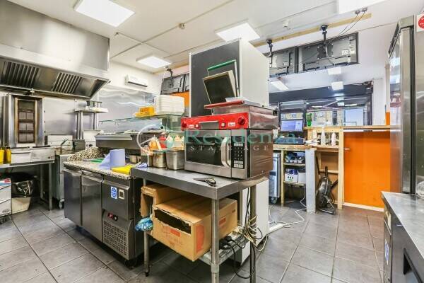 CLASS E unit in Mitcham currently trading as a grilled food takeaway situated on London Road, CR4