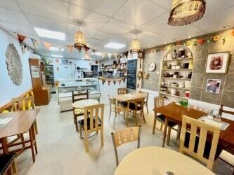 Leasehold Café & Restaurant Located In Perranporth Photo 2