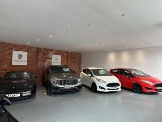 Car Sales & Car Repair Garage Nottingham