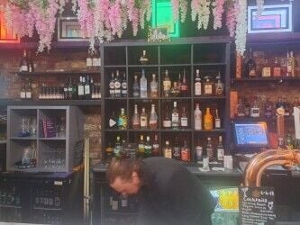 Live Music Bar & Restaurant Venue 