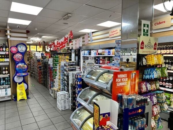 3 x Franchise Off Licences & Sandwich Shop - Wales Photo 2