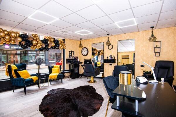 Aesthetics/Hair & Beauty salon for sale in Wigan Town Centre Aesthetics/Hair & Beauty salon for sale in Wigan Town Centre