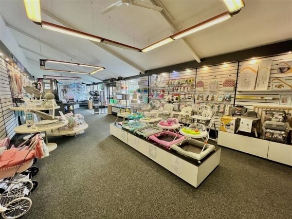 Retail For Sale in Keighley Retail For Sale in Keighley
