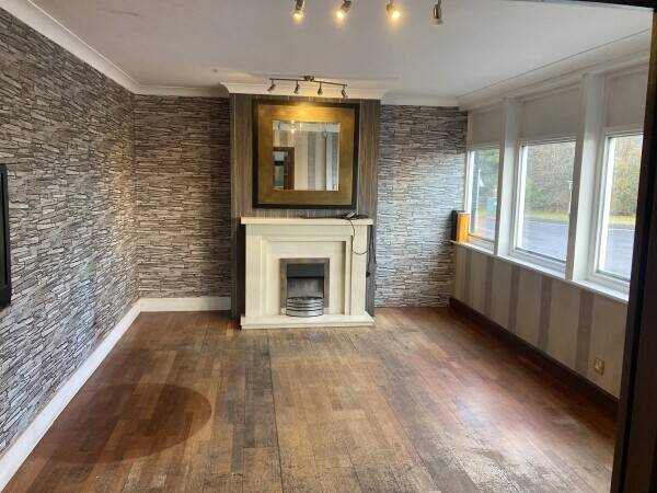 Commercial Unit Photo 2
