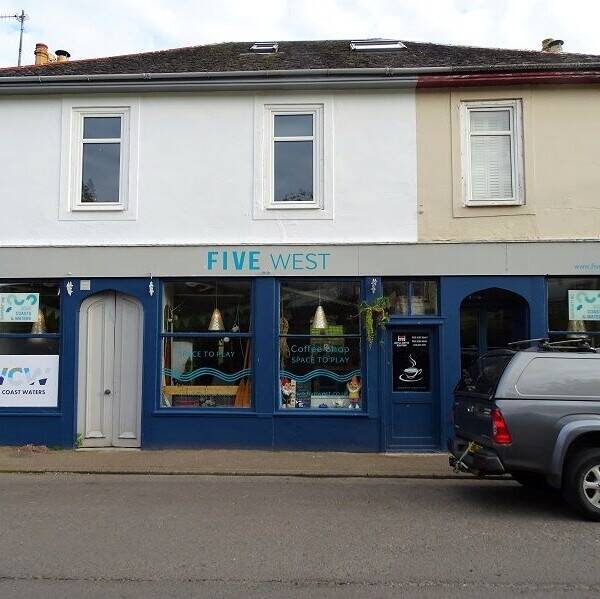 Quirky freehold coffee shop with additional flexible event space (ref 1386)
