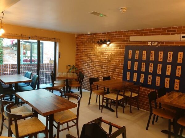Highly rated Japanese restaurant for sale Photo 2