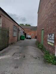Car Garage & Freehold Investment