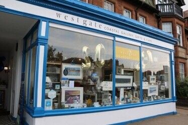 Popular, established gift shop, gallery and licensed café in scenic North Berwick For Sale Photo 2