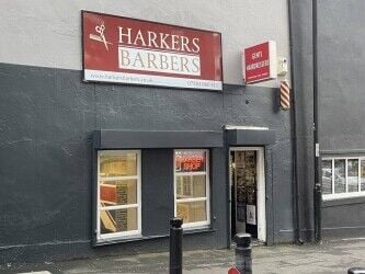 Busy barbers shop for sale Photo 1