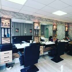Barber shop for sale in ELLESMERE PORT 
