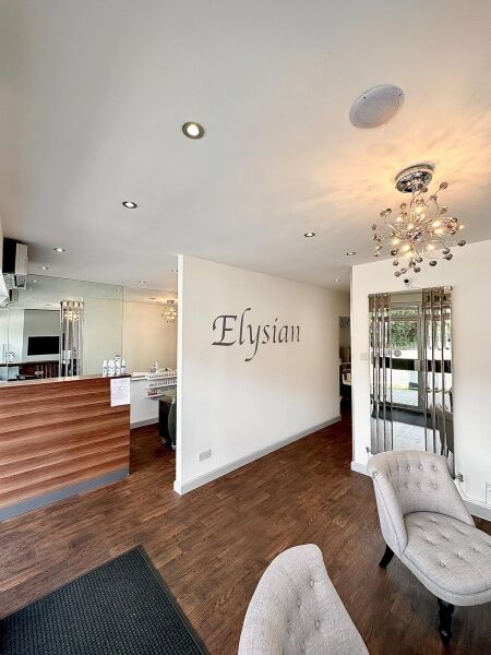 Reputable Beauty Clinic & Nail Bar for Sale in Knebworth Photo 2