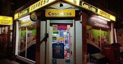 Off licence store in Worthing Photo 3