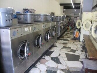 Charming Launderette and Dry Cleaning in South West London with renewable lease Photo 2