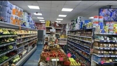 Supermarket Convenience Store for sale in Bethnal Green London Photo 3