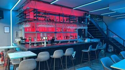 Prime Location Bar and Restaurant 50 Seater on 2 Floors Collier Row Romford Photo 2