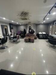 Hair and beauty salon for sale in Woodgreen London