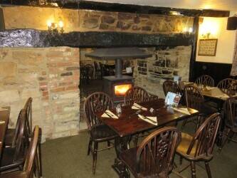 SOMERSET - PUB NEAR COUNTY TOWN