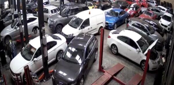 Leasehold MOT, Sales, Media & Vehicle Mechanical Repairs Centre Located In Solihull Photo 2