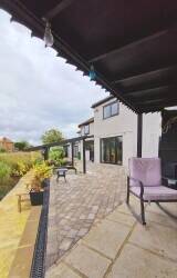 A BEAUTIFULLY-PRESENTED GUEST HOUSE IN POPULAR SEASIDE VILLAGE OF DYMCHURCH A BEAUTIFULLY-PRESENTED GUEST HOUSE IN POPULAR SEASIDE VILLAGE OF DYMCHURCH