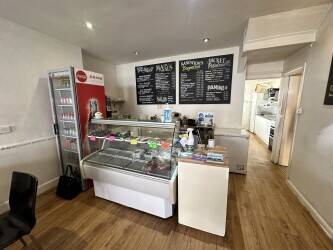 CAFÉ/SANDWICH BAR LOW OVERHEADS SEAFORD, EAST SUSSEX Photo 2