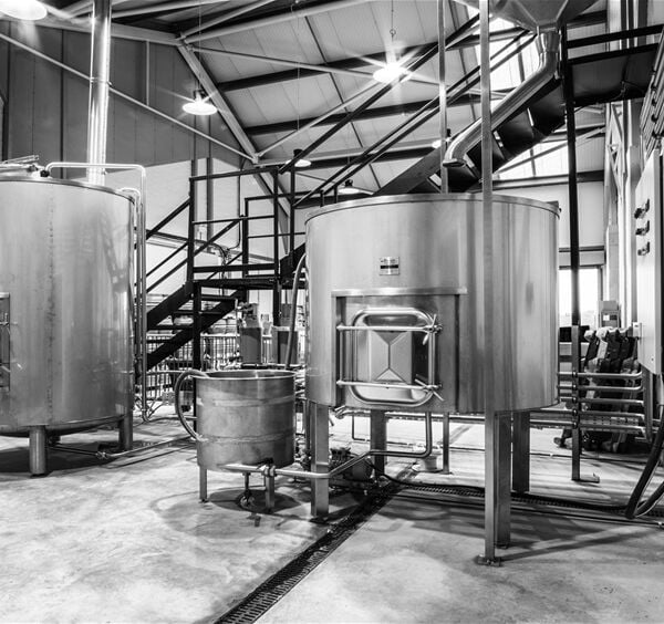 AN AWARD-WINNING MICROBREWERY AN AWARD-WINNING MICROBREWERY