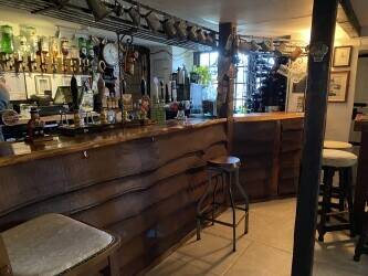 SOMERSET - VILLAGE FREEHOUSE ON MAIN ROAD NEAR DORSET BORDER Photo 2