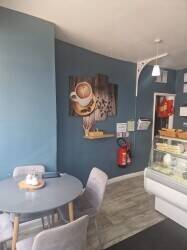 Small cafe/deli for sale in town centre