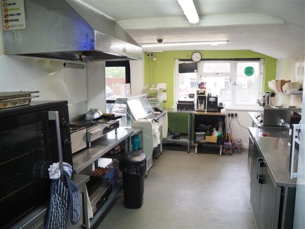 Cafe & Sandwich Bars For Sale in Cottingham Photo 2