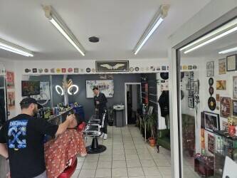 Busy barbershop in Swindon Busy barbershop in Swindon