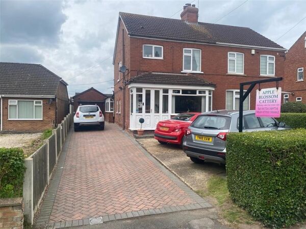 ***REDUCED*** Well established and Highly Respected Cattery (Licensed 24 Cats) - North Lincolnshire Photo 2